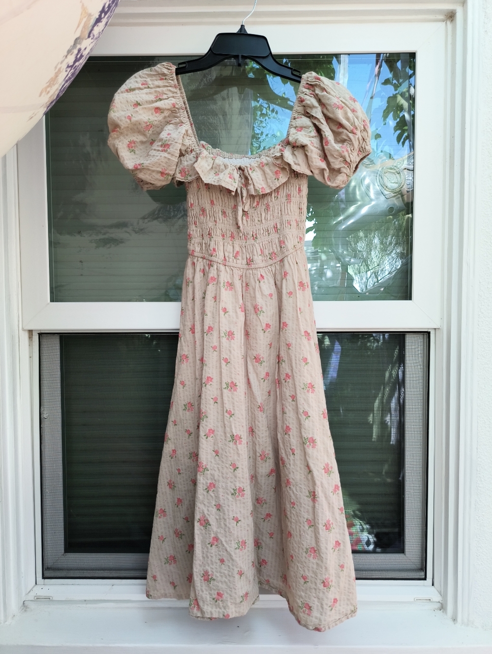 R. Vivimos Puff-Sleeve Midi Dress in Light Beige with Pink Roses - Sz. 4-6 Small